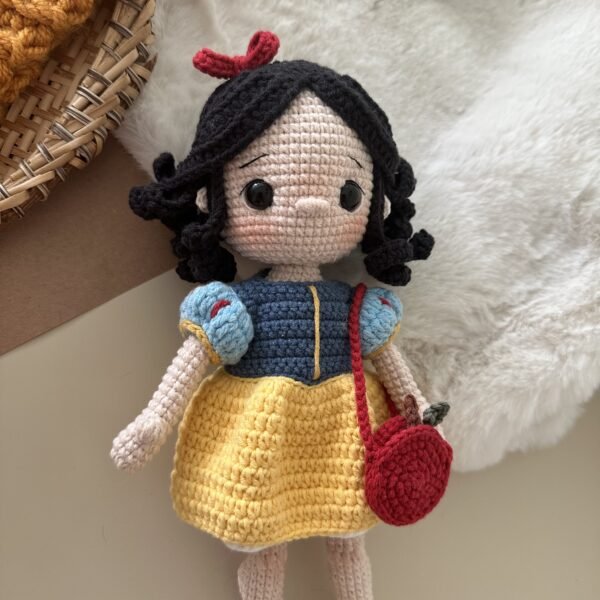 Branca de Neve - Receita de amigurumi em PDF - Imagem 3